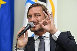 Covid: Francesco Totti positivo 