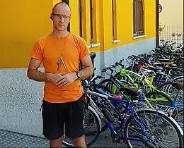 Furti a raffica di biciclette, sos social