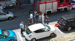 Salvataggio di un gattino, mobilitazione in via Dante
