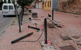 Si schianta, va al bar e si ribella ai carabinieri