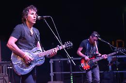 Emozioni e rock britannico con i Dire Strato 