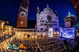FOTO I Jethro Tull in concerto in piazza del Comune a Cremona