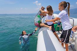 Federica Brignone e Gardaland Sea Life Aquarium insieme per ripulire il Lago di Garda 