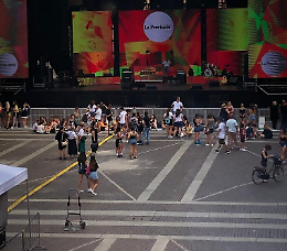 Radio Bruno: primi fan in pole position per  i big dell'estate