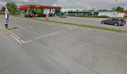 Sbarra forzata per fare benzina, quattro denunciati