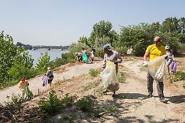 #IoSonoPlasticFree: al Parco Po per ripulire le sponde del fiume