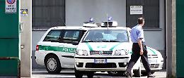 Gli chiedono i documenti, aggredisce un vigile
