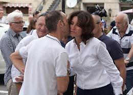 Gimondi: folla ai funerali, anche Moser e Saronni 