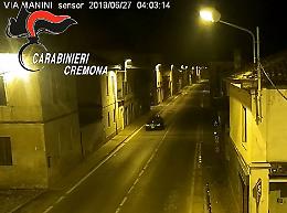 La notte brava: raid incendiario e rissa, due denunciati