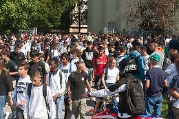 Superiori, gli studenti tornano sui banchi