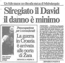 Folle prende a martellate il David di Michelangelo