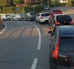Tracciature e primi giorni di scuola: traffico impazzito