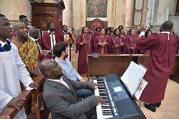 FOTO La festa dei dieci anni della comunità ghanese a Casalmaggiore