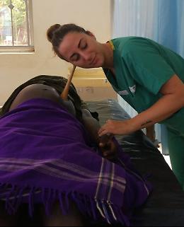Da Pianengo all’Africa : un mese di stage in Uganda tra parti difficili e  umanità