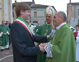 Vicomoscano, festa in quattro comunità per il nuovo parroco