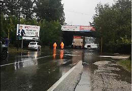 Temporale, allagamenti e traffico in tilt in tangenziale