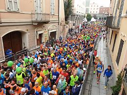 Maratonina, la città va di corsa