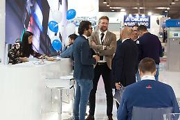 FOTO Fiera al via: le autorità e i primi affari tra gli stand