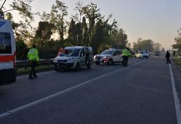 Tragedia sulla strada, cicloamatore investito e ucciso