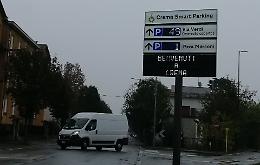 Parcheggi a pagamento, attivati i tabelloni per trovare posto