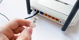Caorso, "Documenti via mail per la nuova linea internet"