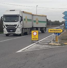 Lavori Fs, cartelli non chiari e i tir vanno in paese