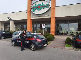 Ruba vestiti al Globo, arrestato 22enne
