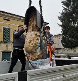 Il volo dei santi, giù pinnacoli e statue. Operazione sicurezza