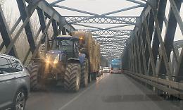 Ponte sul Po: code e senso unico alternato