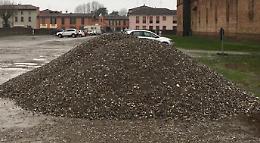 Voragini nell’arena, lavori al castello