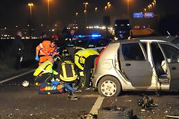 Gravissimo incidente in tangenziale: due feriti e traffico in tilt