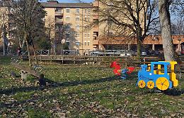 Degrado a Ombriano, area verde pericolosa e strade insicure