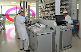 FOTO Il prefetto in visita alla Omnicos
