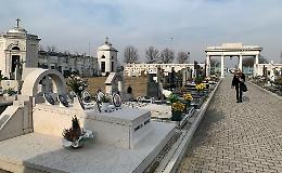 Orzinuovi, furti e vandalismi al cimitero