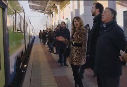 Spot di Trenord con Pozzetto,  M5S Lombardia insorge: «Presa in giro ai pendolari»