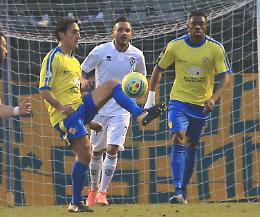 Colpaccio Pergolettese, Renate battuto a domicilio (2-1)
