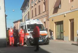 Cade dal primo piano, bimbo in ospedale