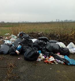 Cise, rifiuti abbandonati: trovato l'accordo per ripulire l'area