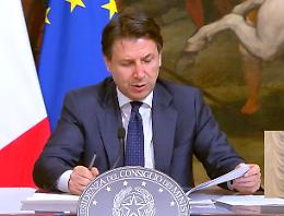 Coronavirus, approvato un nuovo decreto: 'multa da 400 a 3 mila euro'