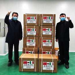 Coronavirus, dalla Cina 20 mila mascherine per la Lombardia