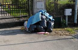 Rifiuti, raffica di abbandoni
