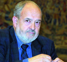 Il monito di Cardini: &laquo;Non pu&ograve; bastare cantare dai balconi&raquo;