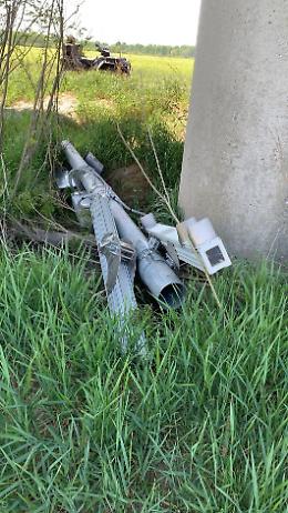 Ponte Verdi, autovelox tranciato e gettato dal viadotto