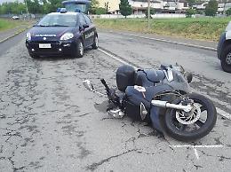 Scontro tra auto e scooter, ferito un 53enne di Fiesco