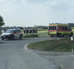 Ciclista investito, paura per un 69enne