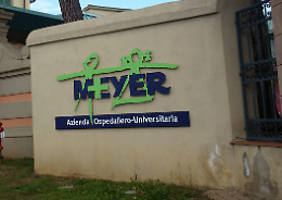 Bimba 11 mesi positiva Covid operata per tumore al Meyer