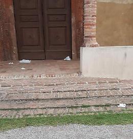 A Santa Maria in Bressanoro bivacco, rifiuti e inciviltà