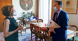 Saluto del vicario Questore al sindaco Bonaldi