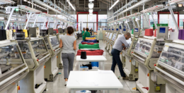 Fase 3, le imprese vorrebbero tenere aperte le fabbriche in agosto. Sei d'accordo? Vota qui