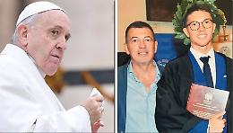 Il Papa accoglie Abruzzi. "Simbolo del sacrificio"